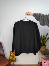 Load image into Gallery viewer, Vintage 90s sweatshirt golf embroidery sport sweater pullover jumper black M
