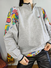 Load image into Gallery viewer, Vintage 90s sweatshirt grey print pattern sport sweater pullover jumper quarter zip M
