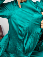 Load image into Gallery viewer, Vintage 100% silk set blouse jacket pants culottes turquoise green S-M

