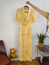 Load image into Gallery viewer, Vintage viscose jumpsuit viscose yellow print pattern overall onesie EU38 S
