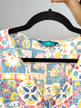 Load image into Gallery viewer, Vintage playsuit shorts floral print pattern white overall jumpsuit onesie sleeveless Belfe &amp; Belfe S-M
