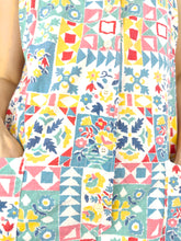 Load image into Gallery viewer, Vintage playsuit shorts floral print pattern white overall jumpsuit onesie sleeveless Belfe &amp; Belfe S-M
