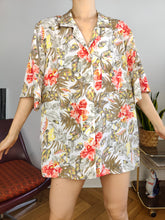 Load image into Gallery viewer, Vintage shirt blouse white orange floral flower print pattern short sleeve Yessica women 44 L
