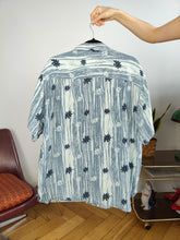 Load image into Gallery viewer, Vintage 100% silk shirt print floral flower pattern blue women men unisex L-XL
