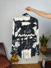 Load image into Gallery viewer, Vintage blouse black white print pattern shirt women M-L
