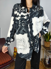 Load image into Gallery viewer, Vintage blouse black white print pattern shirt women M-L
