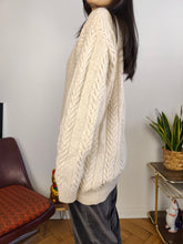 Load image into Gallery viewer, Vintage wool sweater M | pullover cable knit knitted jumper beige off white
