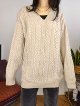Load image into Gallery viewer, Vintage wool sweater M | pullover cable knit knitted jumper beige off white

