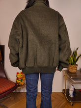 Load image into Gallery viewer, Vintage wool bomber jacket L | khaki green winter coat unisex men
