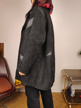 Load image into Gallery viewer, Vintage shearling coat S | black lambskin sheepskin leather sherpa jacket women
