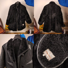Load image into Gallery viewer, Vintage shearling coat S | black lambskin sheepskin leather sherpa jacket women
