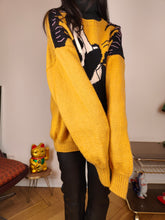 Load image into Gallery viewer, Vintage knit sweater XL XXL | pullover panda animal knitted jumper yellow
