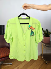 Load image into Gallery viewer, Vintage blouse shirt S | neon brat green bird animal short sleeve Roberto Puccini women
