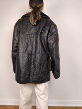 Load image into Gallery viewer, The Black Sherpa Collar Leather | Vintage real leather coat jacket black fluffy collar M-L
