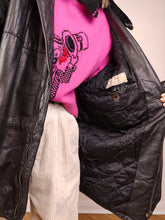 Load image into Gallery viewer, The Black Sherpa Collar Leather | Vintage real leather coat jacket black fluffy collar M-L
