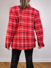 Lade das Bild in den Galerie-Viewer, Der karierte Blazer aus roter Wolle | Vintage-Jacke aus Wollmischung, rot, schwarz, weiß, Schottenkaro, karierter Tweed-Look, Italien, S
