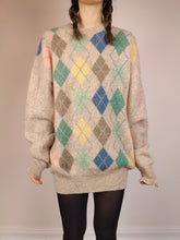 Load image into Gallery viewer, The Shetland Wool Beige Diamond Knit | Vintage pure Shetland wool sweater pullover pattern knitted oversized long jumper L
