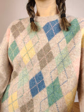 Load image into Gallery viewer, The Shetland Wool Beige Diamond Knit | Vintage pure Shetland wool sweater pullover pattern knitted oversized long jumper L
