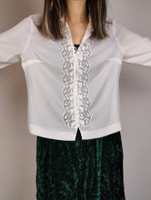 Load image into Gallery viewer, The White Snow Embroidery Blouse | Vintage white blouse floral embroidery collar bavarian cottage core prairie lace S

