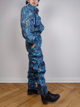 Load image into Gallery viewer, The Blue Star Ski Suit | Vintage 90s retro snow snowboard winter sport onesie overall jumpsuit woman camouflage pattern Kananaski Country Finland EU36 IT42 F38 UK10 US8 S
