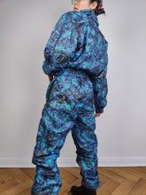 Load image into Gallery viewer, The Blue Star Ski Suit | Vintage 90s retro snow snowboard winter sport onesie overall jumpsuit woman camouflage pattern Kananaski Country Finland EU36 IT42 F38 UK10 US8 S
