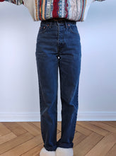 Load image into Gallery viewer, The Levi&#39;s Blue Grey 881 | Vintage Levi&#39;s 881 straight fit dark blue gray denim jeans pants high waist mom jeans XS W28 L30
