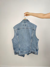 Load image into Gallery viewer, The Levi&#39;s Patches Blue Denim Sleeveless Vest | Vintage Levi&#39;s patch badges BMW Motor jeans waistcoat jacket men unisex women L
