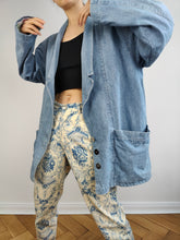 Load image into Gallery viewer, The Blue Denim Floral Lining Blazer Jacket | Vintage Alber Delle Fragole jeans floral lined oversized jacket M-L
