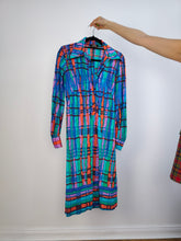 Lade das Bild in den Galerie-Viewer, Das blaue Wild-Print-Kleid | Vintage-Muster Midi-Langarmkleid aus dehnbarem Stoff S
