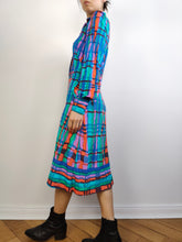 Load image into Gallery viewer, The Blue Wild Print Dress | Vintage pattern midi long long sleeve stretchy fabric dress S
