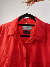 Load image into Gallery viewer, The Silk Red Plain Short Sleeve Blouse | Vintage silk Jay Nordway shirt women M-L
