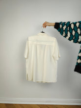 Load image into Gallery viewer, The Silk Cream Plain Short Sleeve Blouse | Vintage Cherie Salso Maggione shirt white ivory creme beige women M
