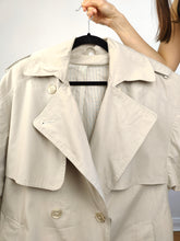 Load image into Gallery viewer, The White Cream Light Trench Coat | Vintage oversized beige ivory long maxi spring summer jacket L
