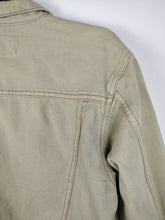 Load image into Gallery viewer, The Pepe Cream | Vintage Pepe Jeans denim jacket S
