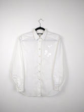 Load image into Gallery viewer, The White Butterfly | Vintage embroidery cotton plain animal shirt blouse M
