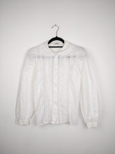 Load image into Gallery viewer, The White Dahlia | Vintage cottagecore embroidery cotton balloon sleeve blouse XS
