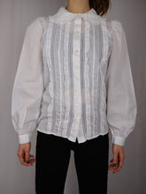 Load image into Gallery viewer, The White Dahlia | Vintage cottagecore embroidery cotton balloon sleeve blouse XS

