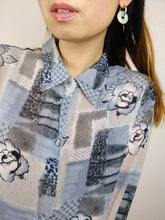 Load image into Gallery viewer, The Blue Print | Vintage pattern floral pattern blue grey blouse M
