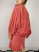 Load image into Gallery viewer, Vintage pink real suede leather set bomber jacket and pencil skirt S-M
