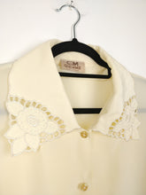 Load image into Gallery viewer, The Cream Collar | Vintage lace embroidery collar cream yellow pastel romantic feminine blouse L
