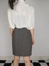 Load image into Gallery viewer, Second hand Max &amp; Co wool brown checker pattern pencil skirt 36 S
