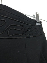 Load image into Gallery viewer, The Black Skirt | Vintage embroidery mini skirt black 36 XS-S
