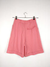 Load image into Gallery viewer, The Pink Culottes | Vintage culottes shorts bermuda pink S

