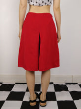 Lade das Bild in den Galerie-Viewer, Die Cacharel Culottes | Vintage Designer Cacharel rote Woll-Culottes-Shorts-Rock-Skort S
