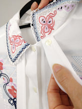 Load image into Gallery viewer, The Embroidery Blouse | Vintage white pink floral embroidery short sleeve blouse M-L
