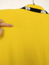 Load image into Gallery viewer, The Yellow Blazer | Vintage yellow floral flower blazer jacket Kea by Giovanni S
