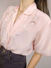 Load image into Gallery viewer, The Pink Silk | Vintage blouse shirt embroidery plain pink short sleeve S-M
