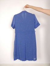 Load image into Gallery viewer, The Cornflower Blue Dress | Vintage blue pattern print midi pleated dress short sleeves M
