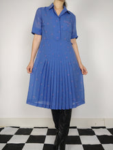 Load image into Gallery viewer, The Cornflower Blue Dress | Vintage blue pattern print midi pleated dress short sleeves M
