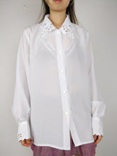 Load image into Gallery viewer, The White Sugar | Vintage blouse statement collar flower floral embroidery romantic feminine L
